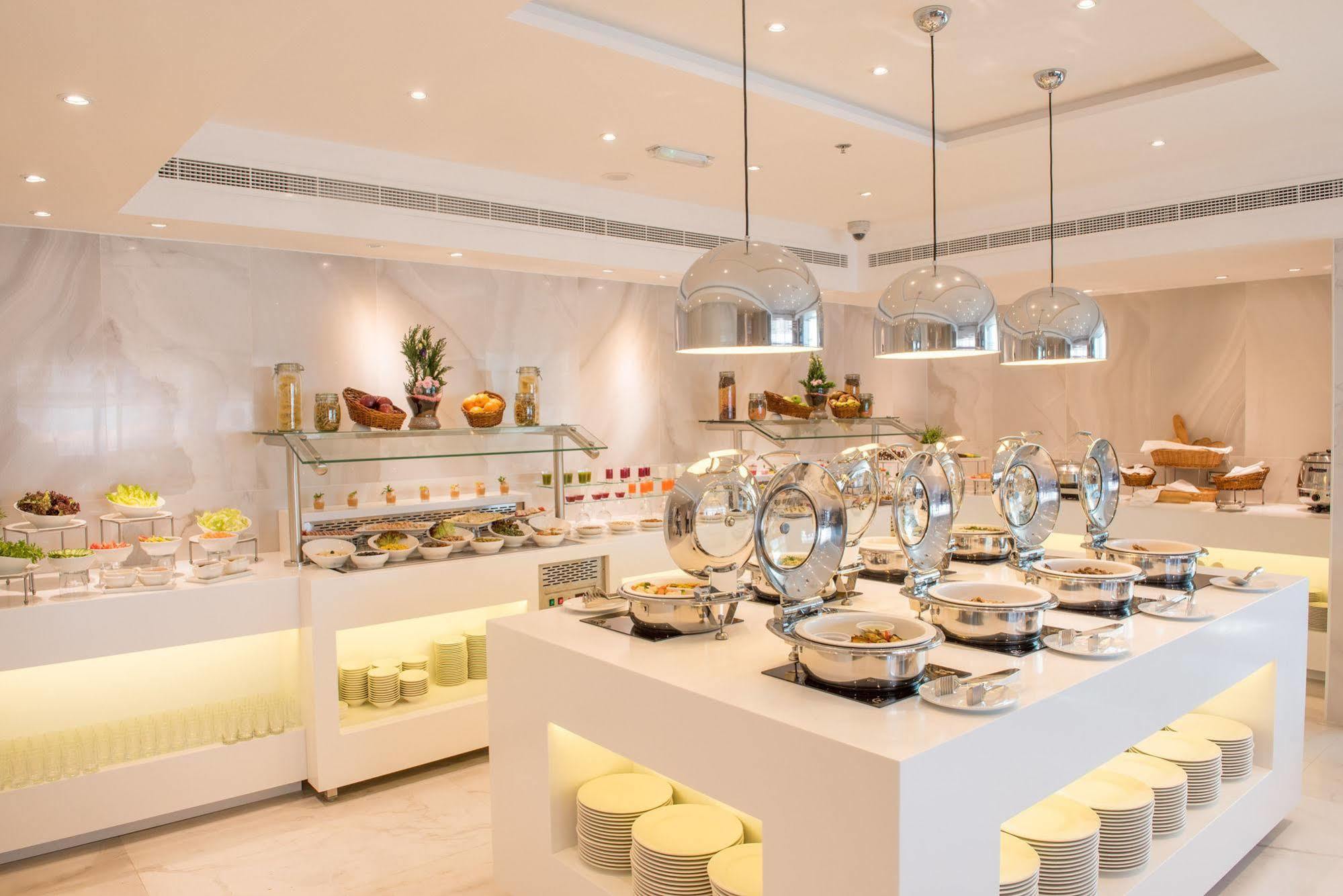Hawthorn Extended Stay By Wyndham Abu Dhabi City Center Abu Dhabi