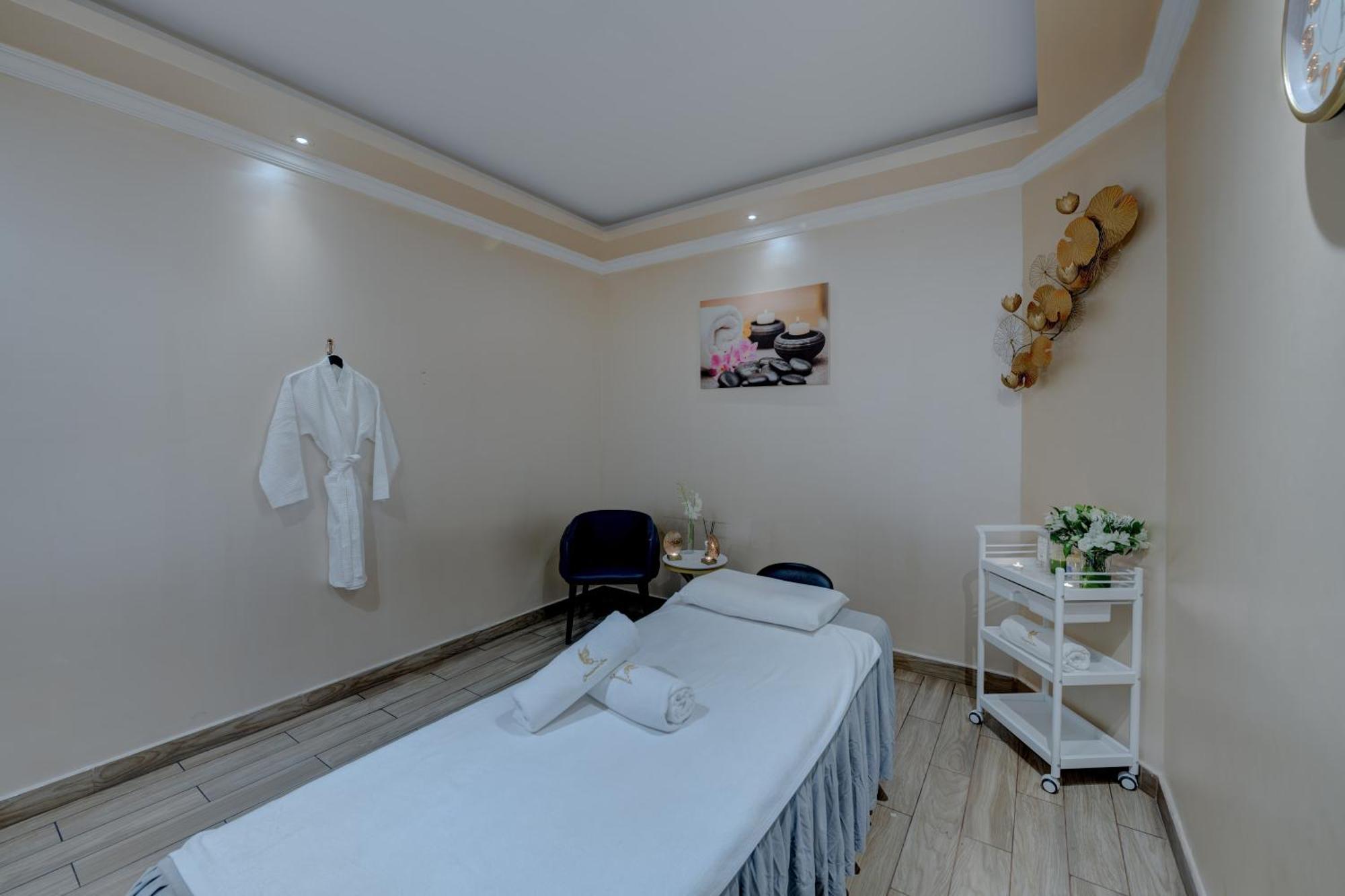 Hawthorn Extended Stay By Wyndham Abu Dhabi City Center Hotel